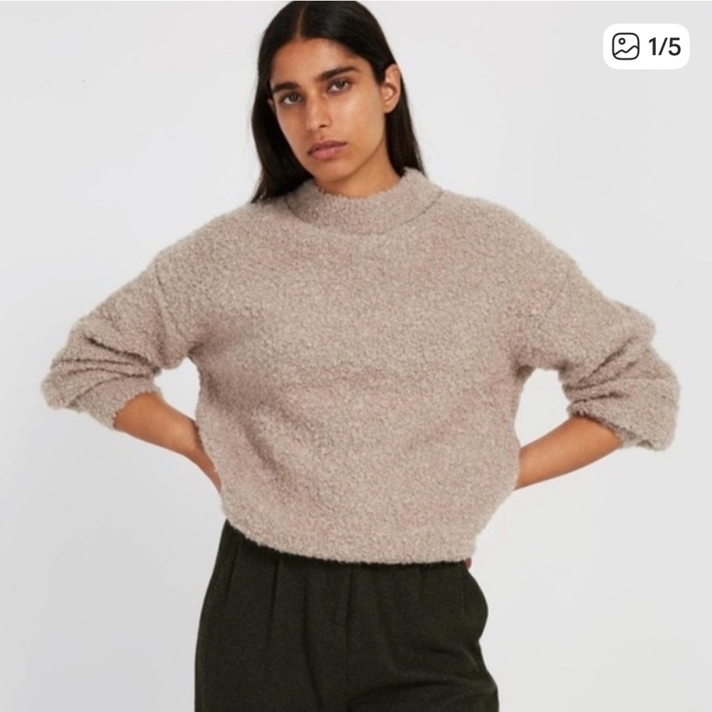 Frank & Oak chunky boucle sweater in a taupe / woman’s size S